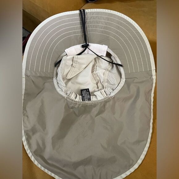 Sunday Afternoon Sun Hat with Neck Strap and Roll Up Neck Flap Large - Picture 8 of 11